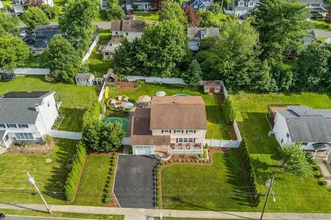 60 Pilgrim Court Pearl River NY 10965
