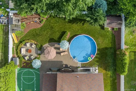 60 Pilgrim Court Pearl River NY 10965