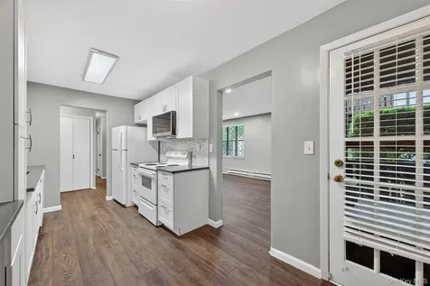 631 Sierra Vista Lane Valley Cottage NY 10989
