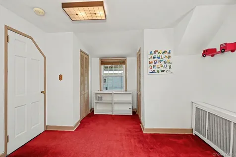 13 Lorenz Avenue New Rochelle NY 10801