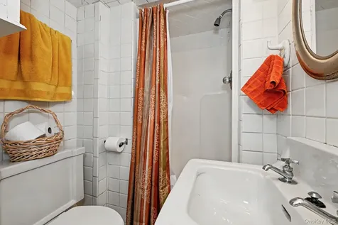 13 Lorenz Avenue New Rochelle NY 10801