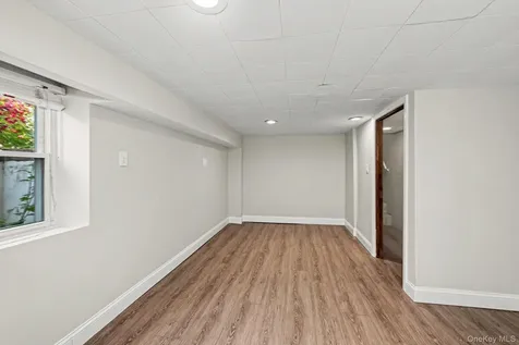 13 Lorenz Avenue New Rochelle NY 10801
