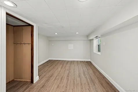 13 Lorenz Avenue New Rochelle NY 10801