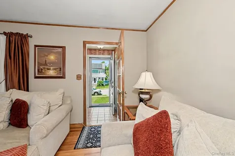 13 Lorenz Avenue New Rochelle NY 10801