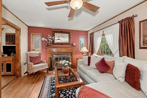 13 Lorenz Avenue New Rochelle NY 10801