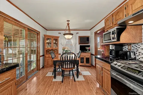 13 Lorenz Avenue New Rochelle NY 10801