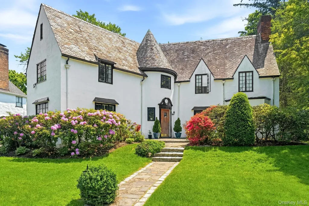 72 Hampton Road Scarsdale NY 10583