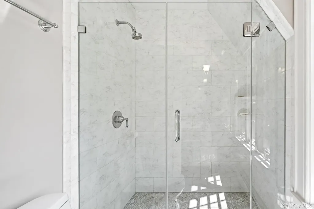 72 Hampton Road Scarsdale NY 10583