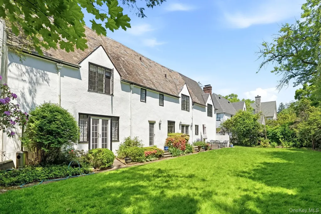 72 Hampton Road Scarsdale NY 10583