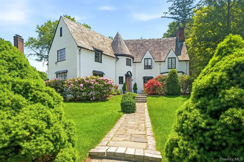 72 Hampton Road Scarsdale NY 10583