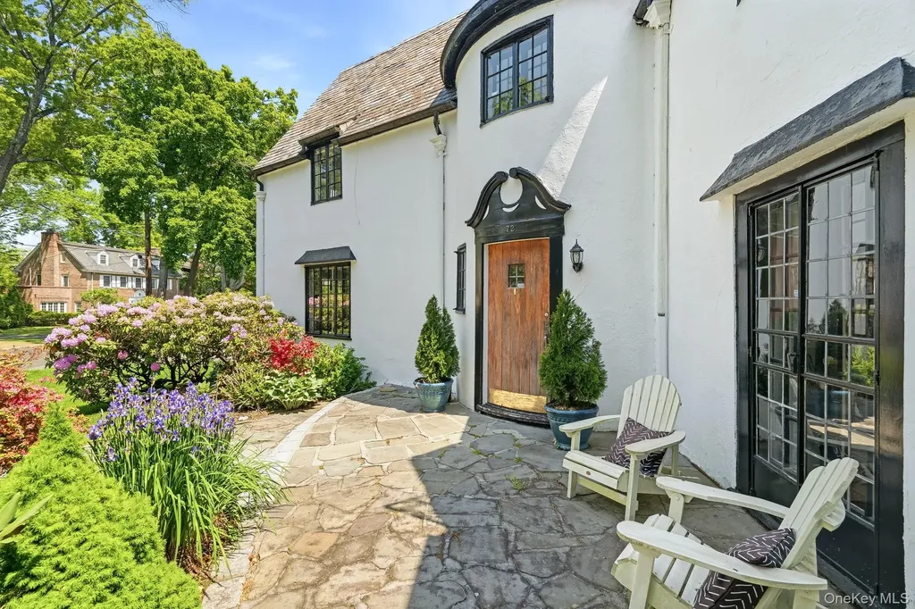 72 Hampton Road Scarsdale NY 10583