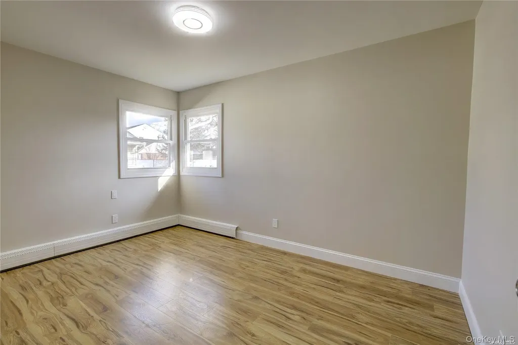 207 Catherine Avenue Franklin Square NY 11010