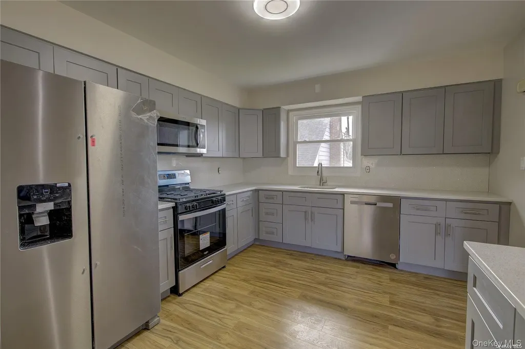 207 Catherine Avenue Franklin Square NY 11010