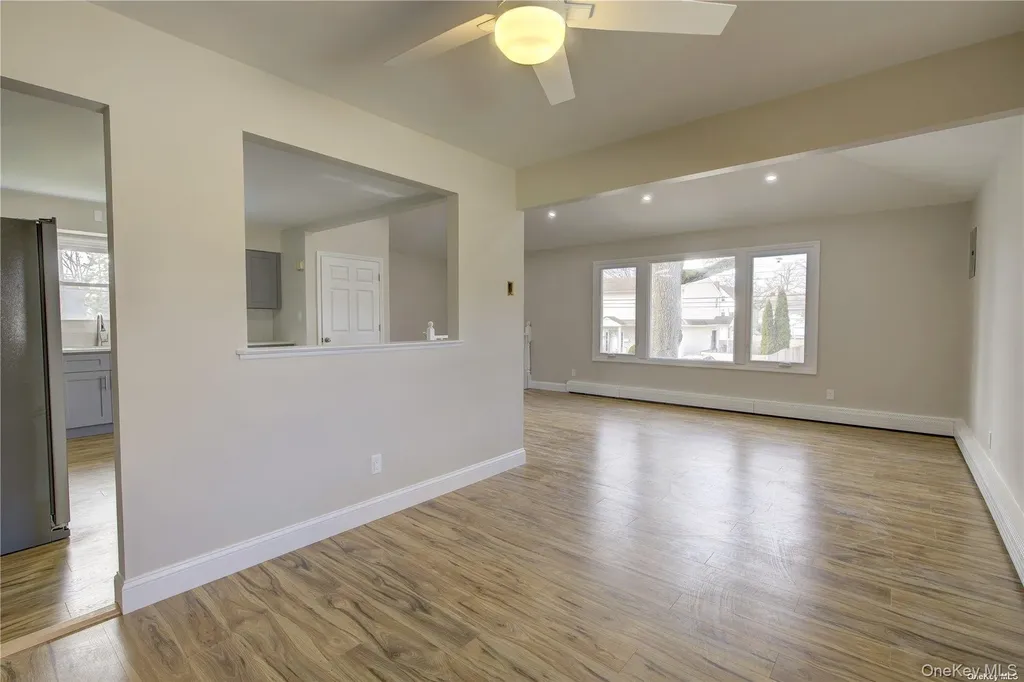 207 Catherine Avenue Franklin Square NY 11010