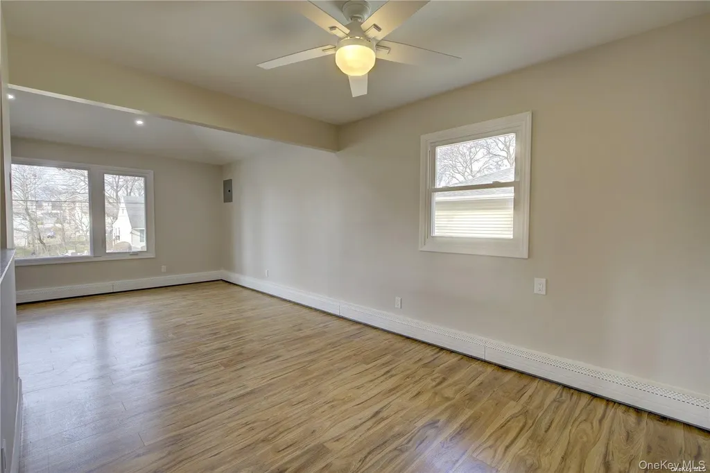 207 Catherine Avenue Franklin Square NY 11010