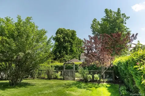 10 Sherman Avenue Dobbs Ferry NY 10522