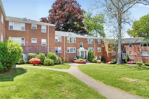 205 W Post Road White Plains NY 10606