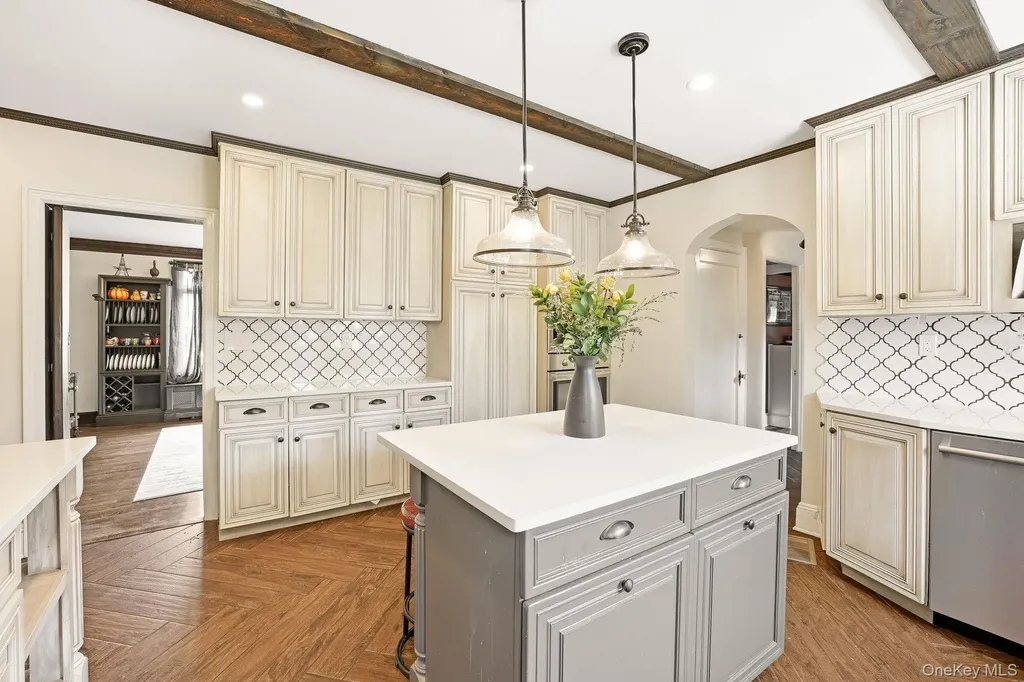 14 Overhill Road New Rochelle NY 10804