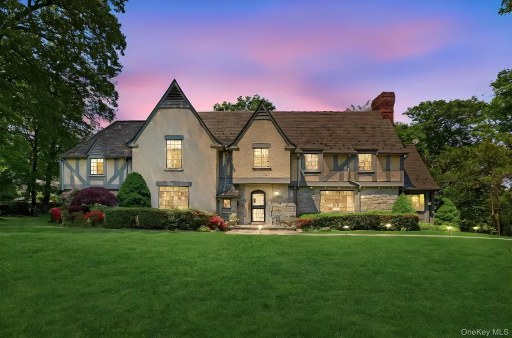 14 Overhill Road New Rochelle NY 10804