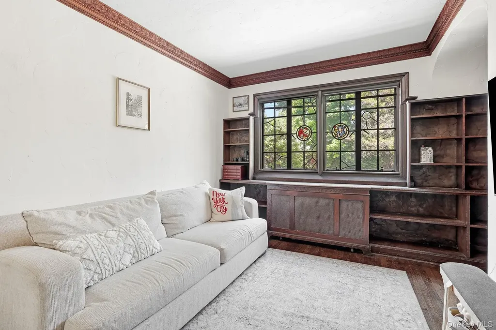 14 Overhill Road New Rochelle NY 10804