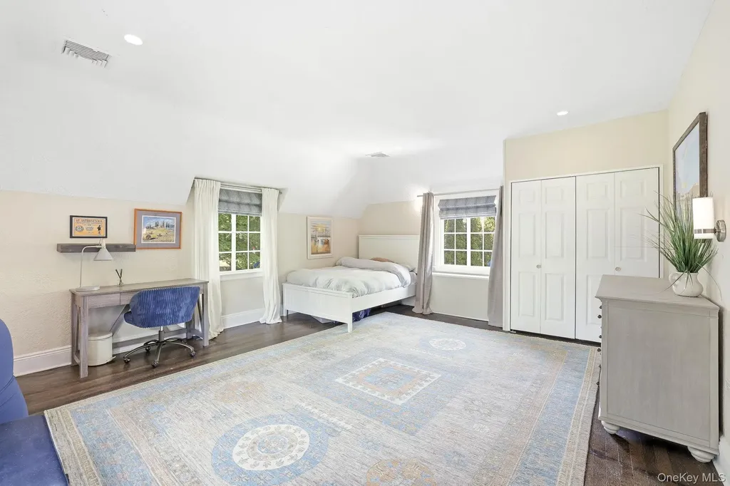 14 Overhill Road New Rochelle NY 10804