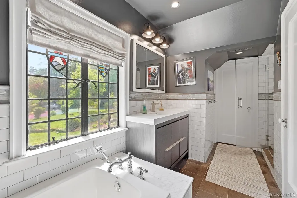 14 Overhill Road New Rochelle NY 10804
