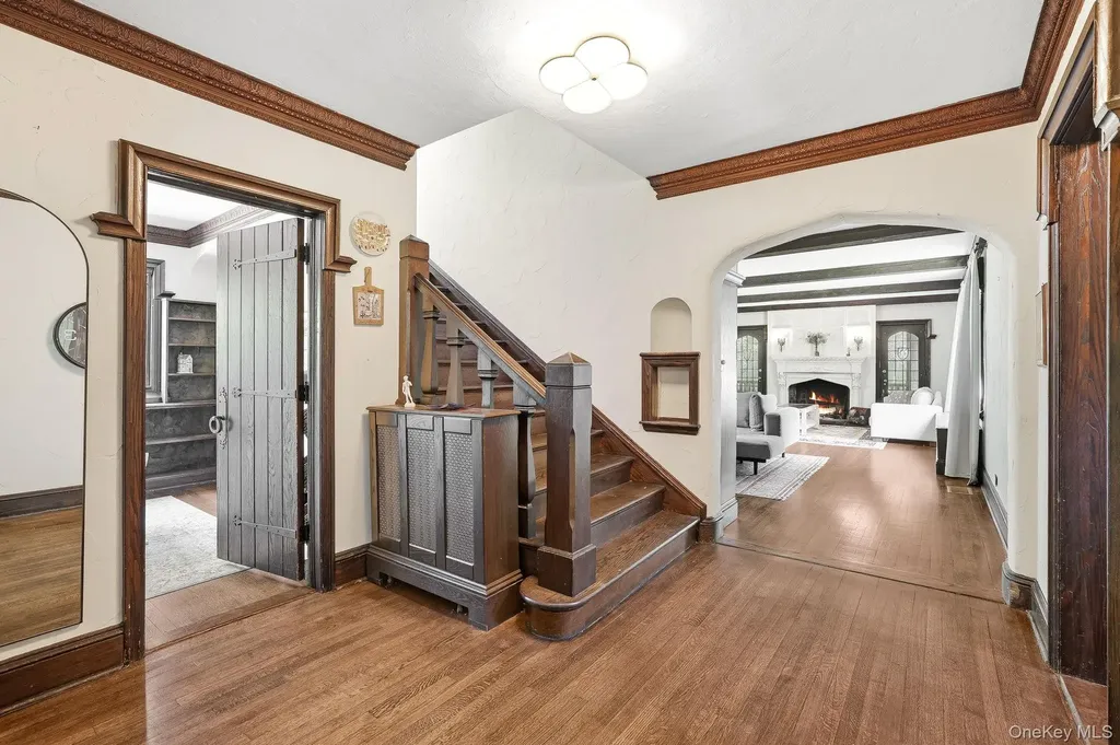 14 Overhill Road New Rochelle NY 10804