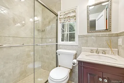 14 Overhill Road New Rochelle NY 10804