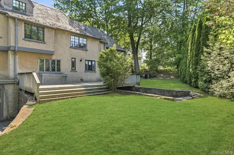 14 Overhill Road New Rochelle NY 10804