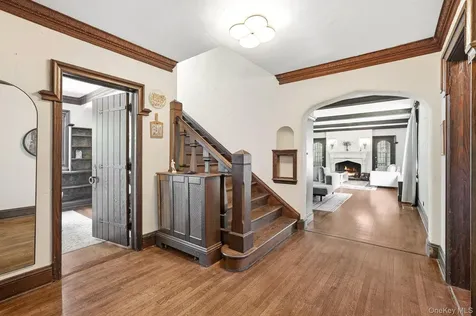14 Overhill Road New Rochelle NY 10804