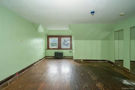 32 Ridgeview Avenue White Plains NY 10606