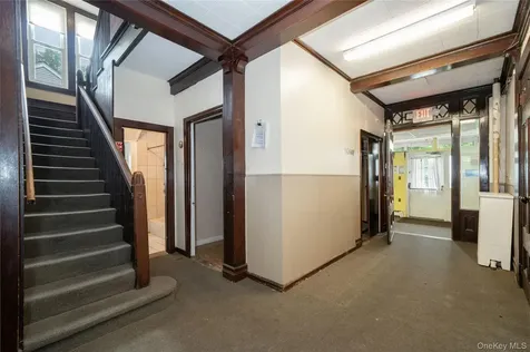 32 Ridgeview Avenue White Plains NY 10606