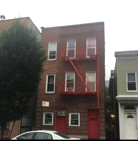 3553 Holland Avenue Bronx NY 10467