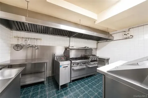 10 Bay Ridge Avenue Brooklyn NY 11220