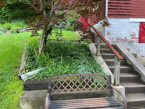 87 Snowden (Rear Cottage) Avenue Ossining NY 10562
