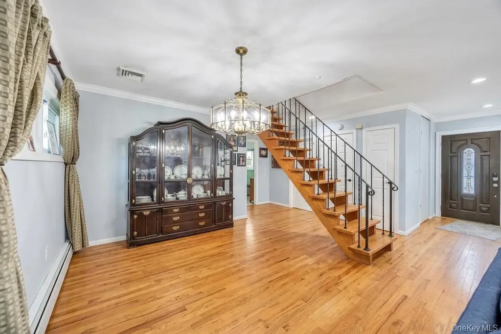1492 Garden Street East Meadow NY 11554