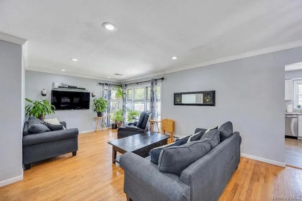 1492 Garden Street East Meadow NY 11554