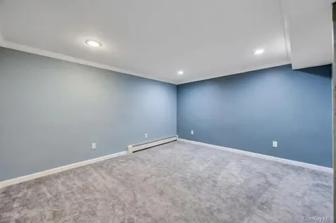 1492 Garden Street East Meadow NY 11554