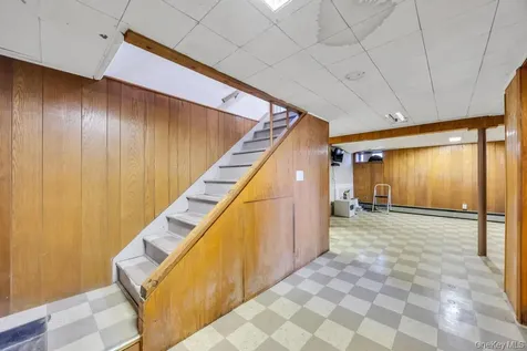 1492 Garden Street East Meadow NY 11554