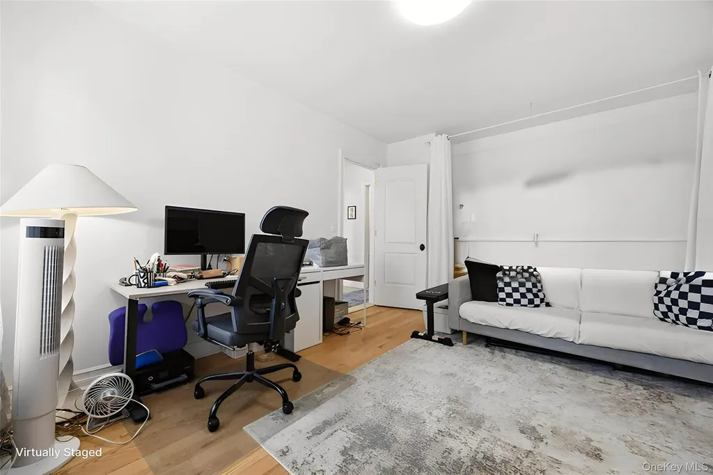 148-09 Northern Boulevard Flushing NY 11354