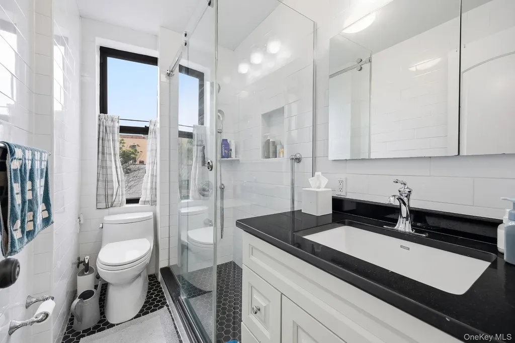 148-09 Northern Boulevard Flushing NY 11354