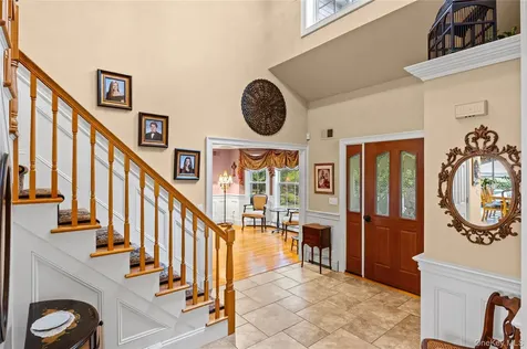 8 Frontier Trail Manorville NY 11949
