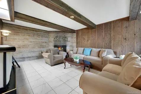 247 S Healy Avenue Scarsdale NY 10583