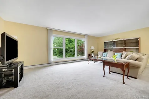 247 S Healy Avenue Scarsdale NY 10583