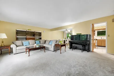 247 S Healy Avenue Scarsdale NY 10583
