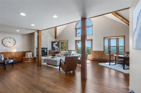 120 Rochester Center Road Accord NY 12404