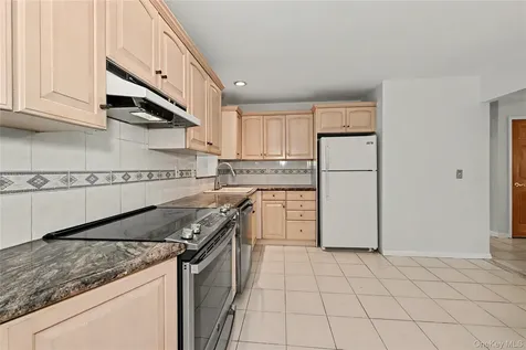 568 Manville Road Pleasantville NY 10570