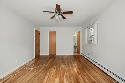 568 Manville Road Pleasantville NY 10570