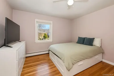 568 Manville Road Pleasantville NY 10570