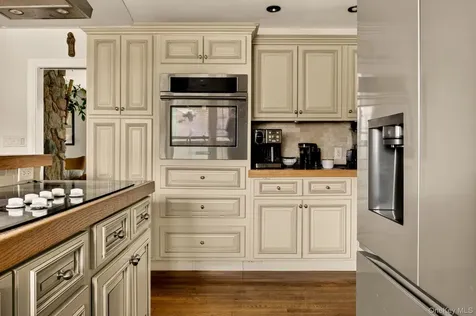 61 Merritt Kingston NY 12401